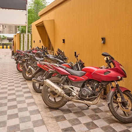 Itsy Hotels Aditya-3